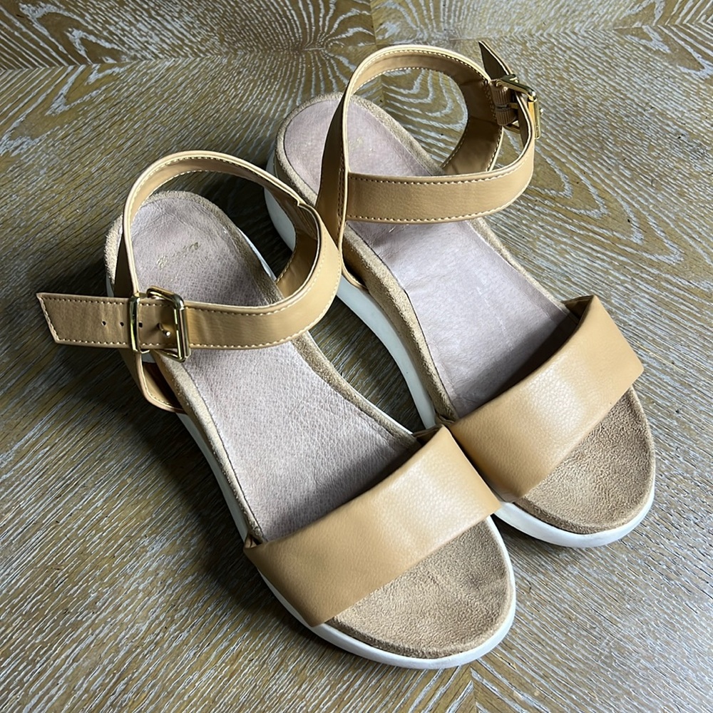 BATA Cream White Leather Sandals 37
